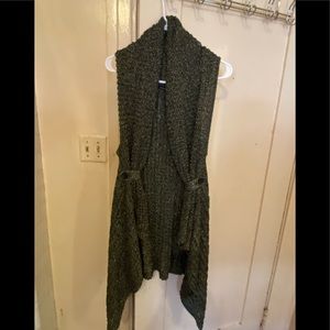 Symmetric Vest size in-label  L/XL